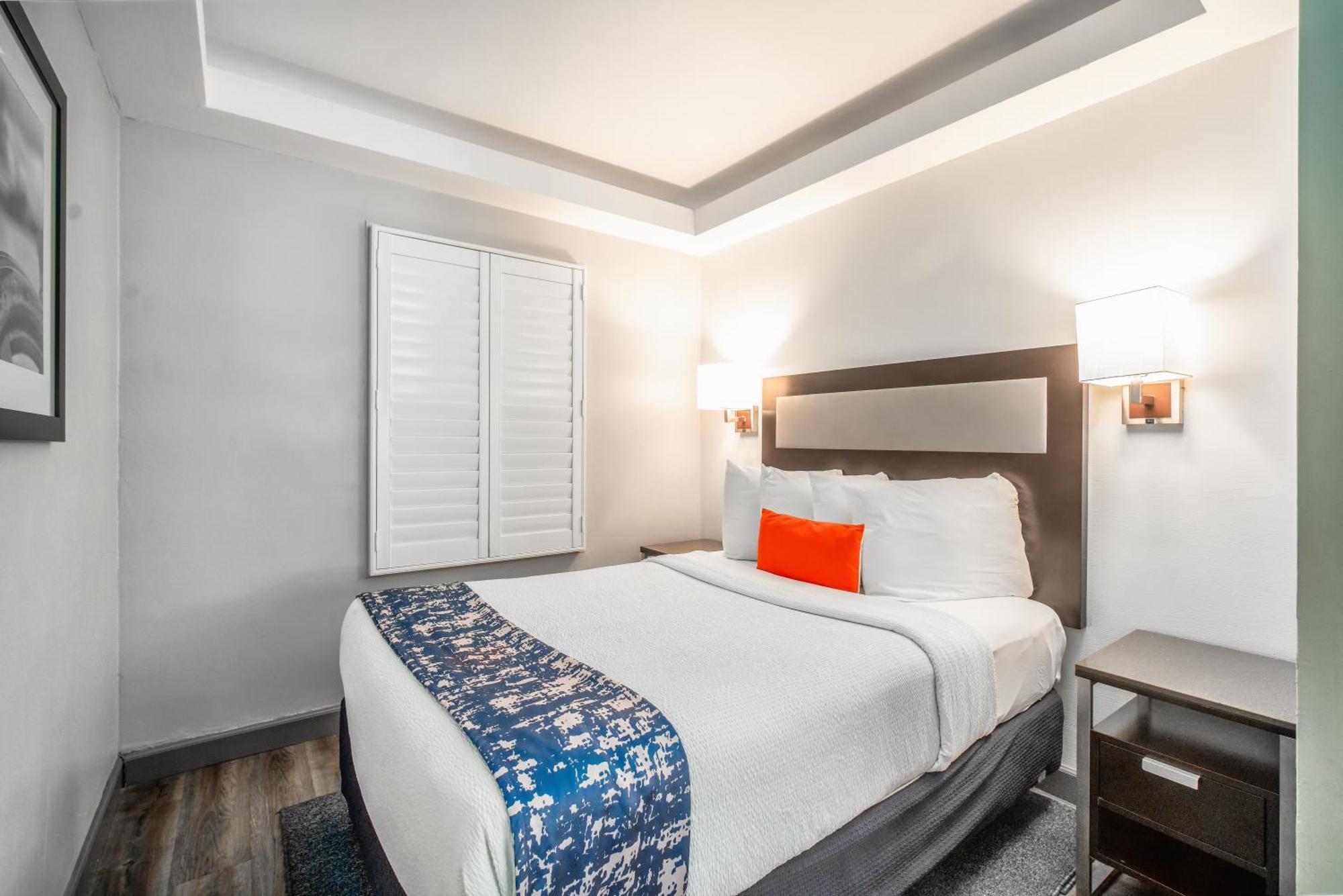 Inn At 50 - Long Beach Convention Center Экстерьер фото