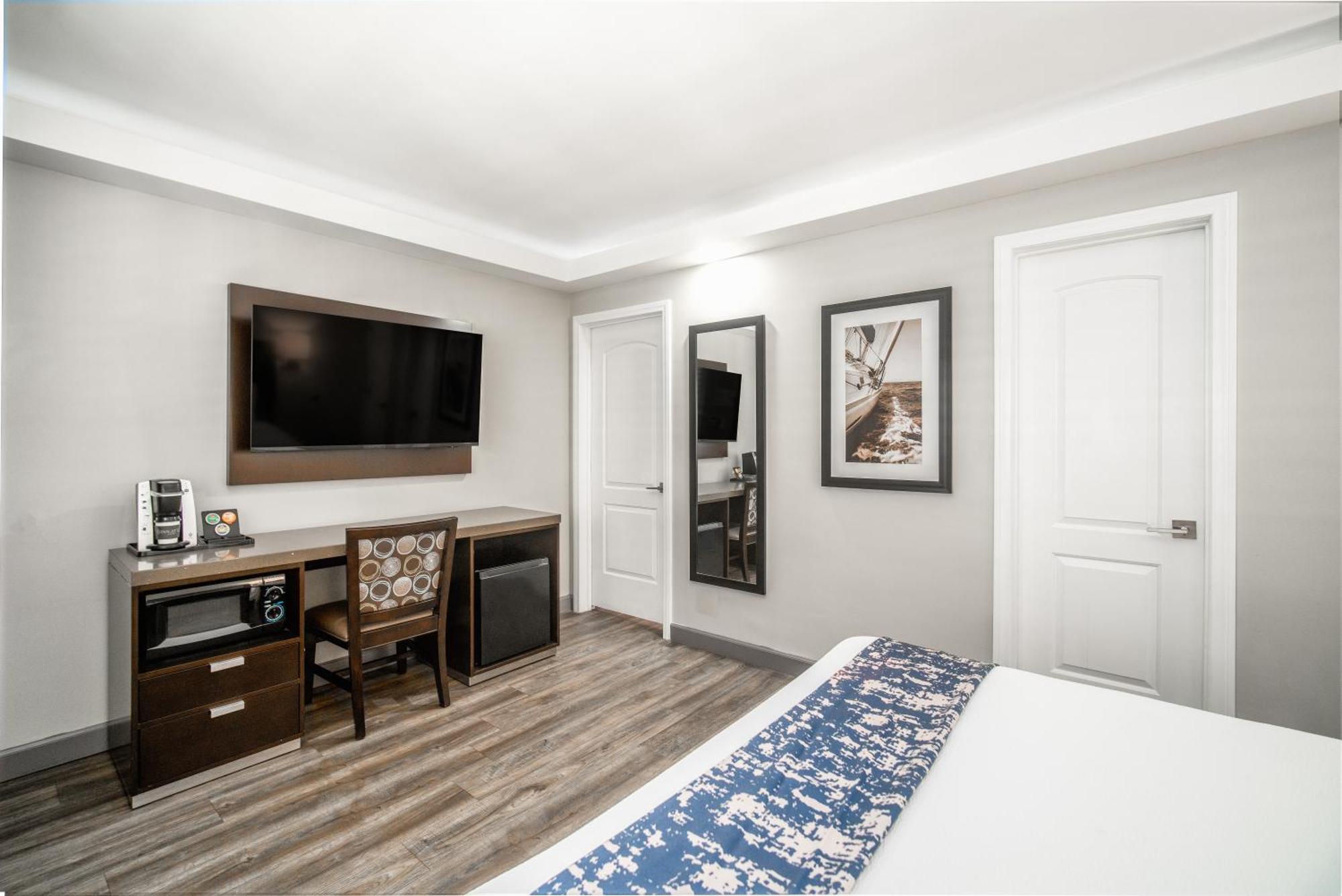 Inn At 50 - Long Beach Convention Center Экстерьер фото